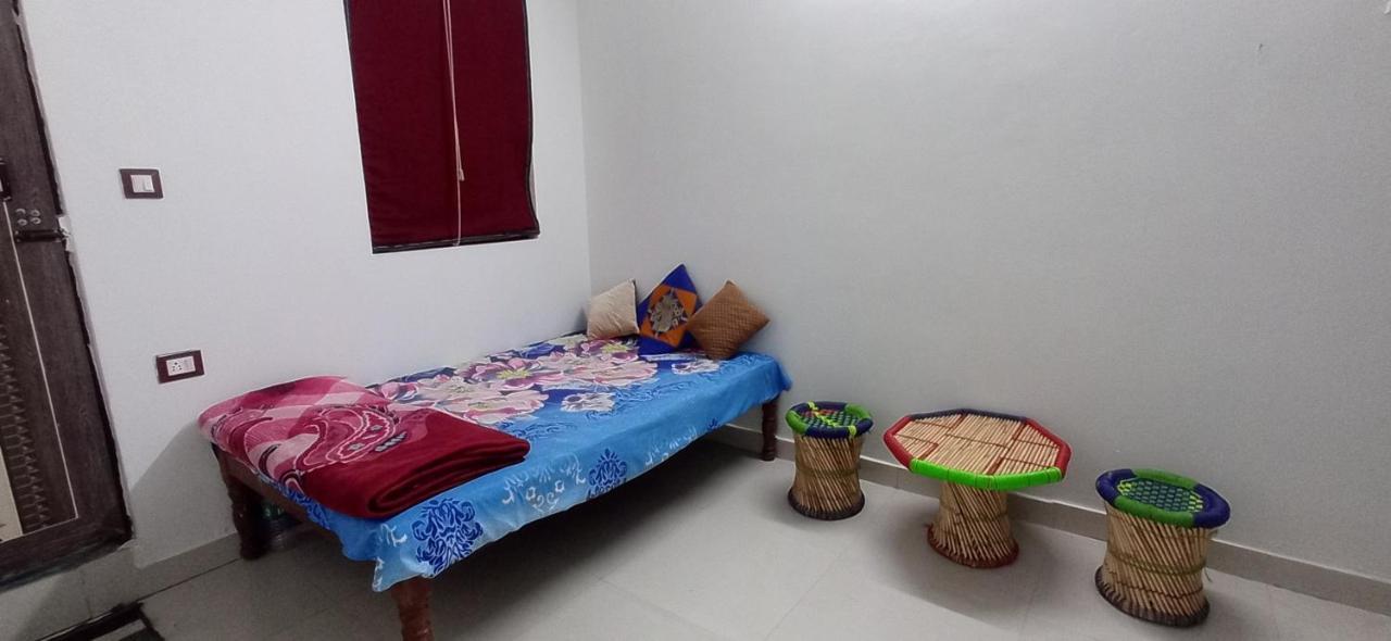 Vrinda Homestay Vrindāvan Exterior foto